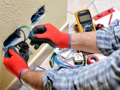 Warum die DGUV V3 Prüfung und die VDE Prüfung für elektrische Betriebsmittel unerlässlich sind