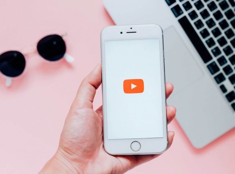 Strategisches Wachstum: Kaufen Sie YouTube-Abonnenten, um zu dominieren!